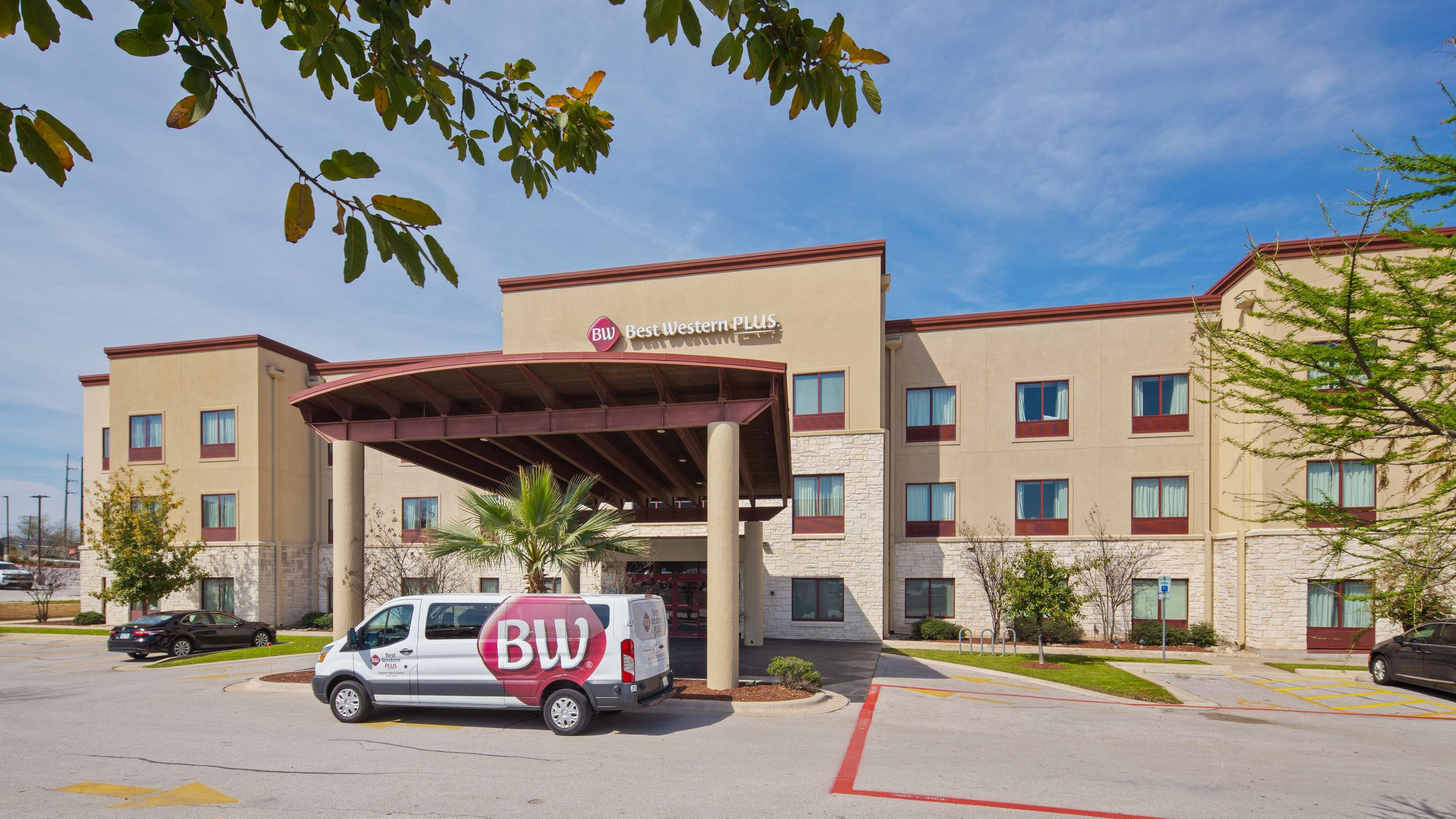 Best Western Plus Austin Airport Inn & Suites מראה חיצוני תמונה