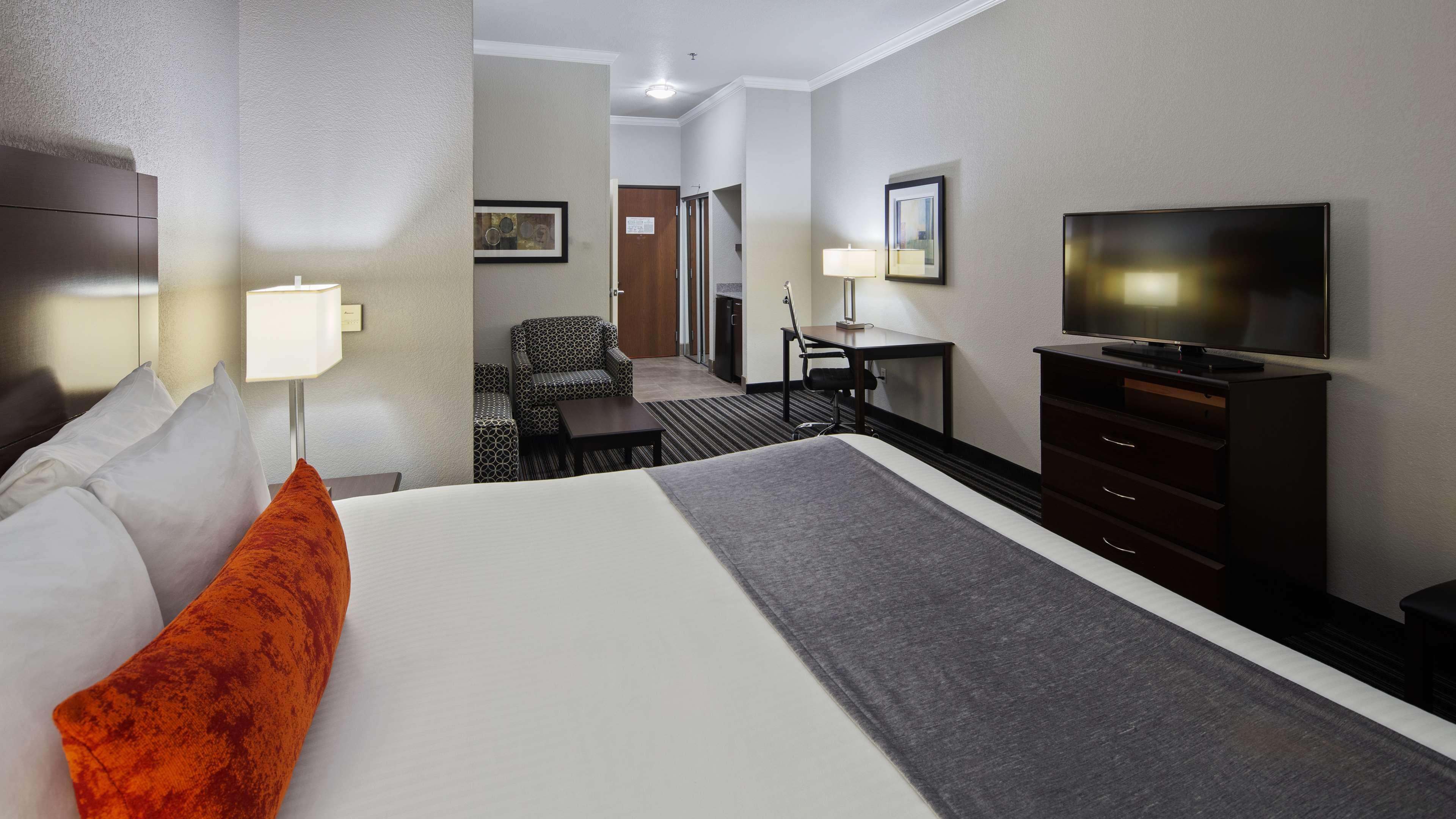 Best Western Plus Austin Airport Inn & Suites מראה חיצוני תמונה
