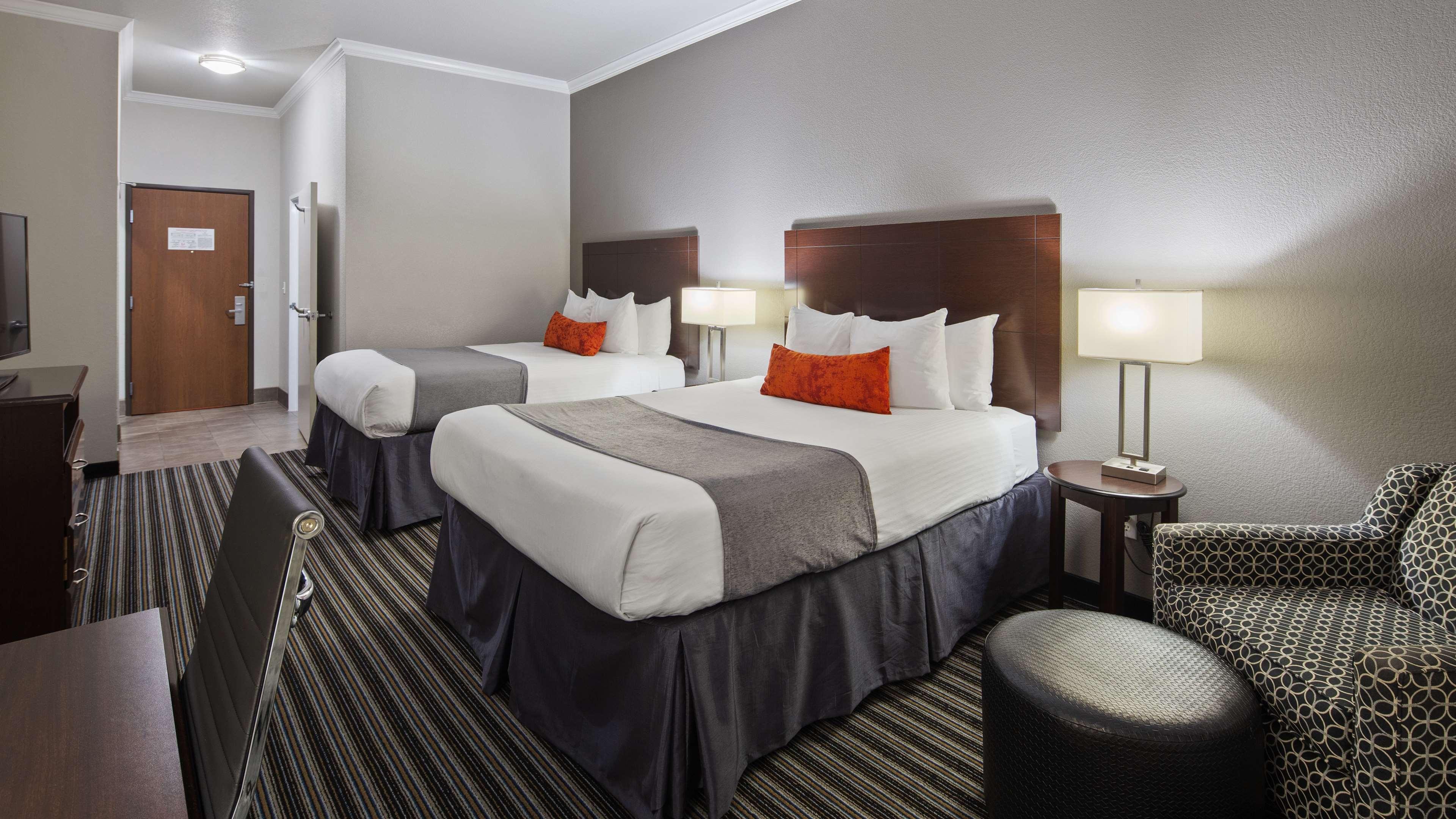 Best Western Plus Austin Airport Inn & Suites מראה חיצוני תמונה
