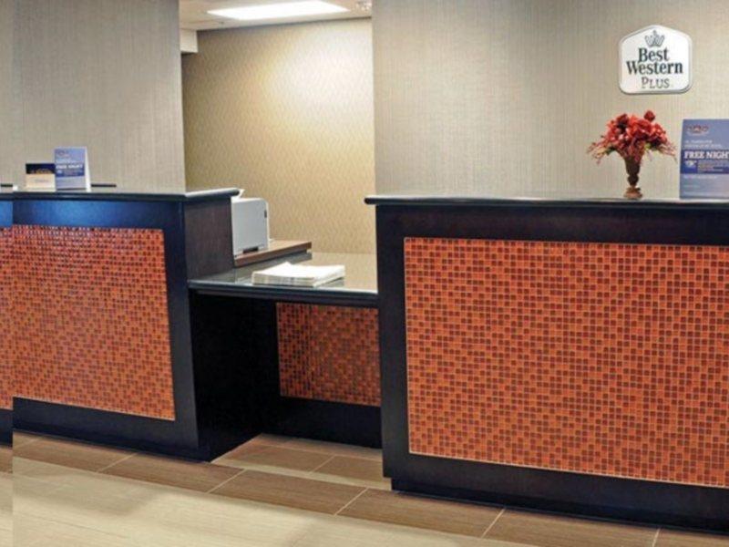 Best Western Plus Austin Airport Inn & Suites מראה חיצוני תמונה